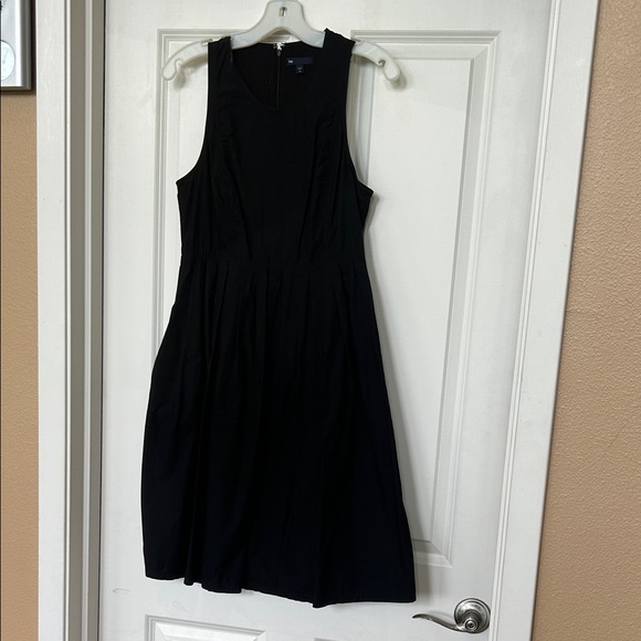 GAP Dresses & Skirts - Classic Black Sleeveless A-Line Dress
With pockets!